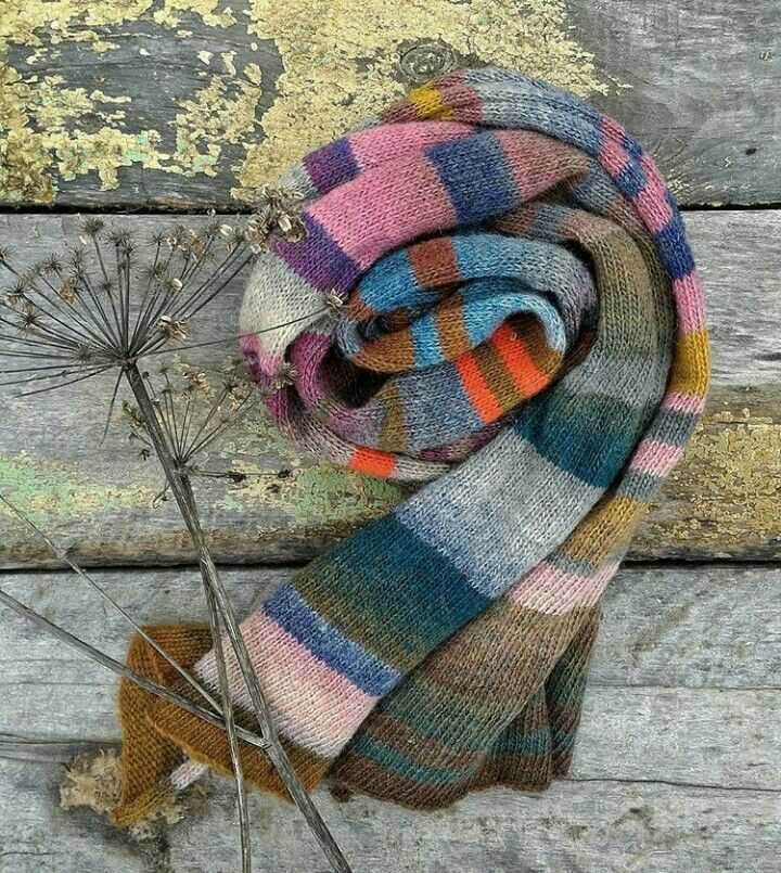 Curly knitted scarf patterns