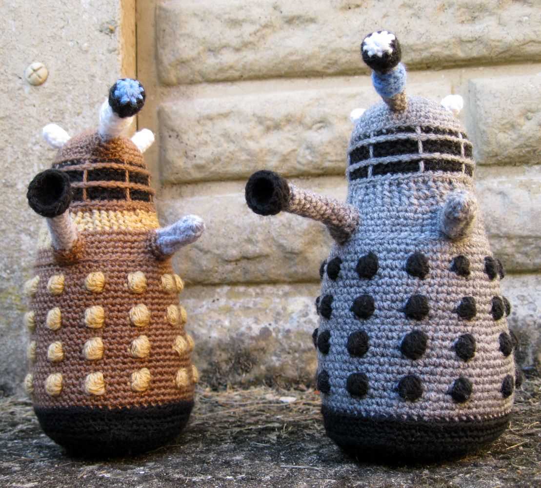 Dalek hat knitting pattern