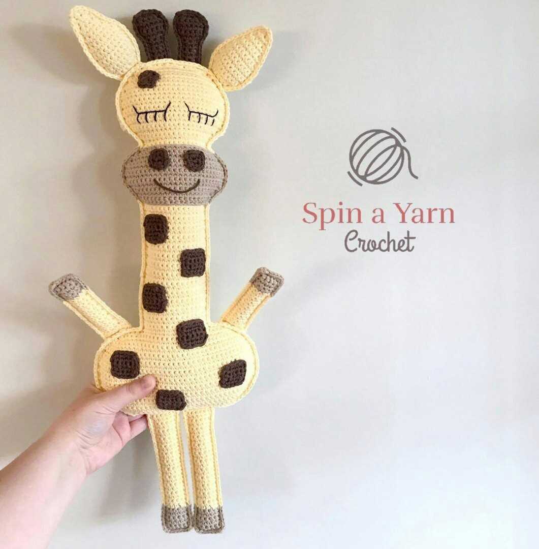 Knitted giraffe toy pattern