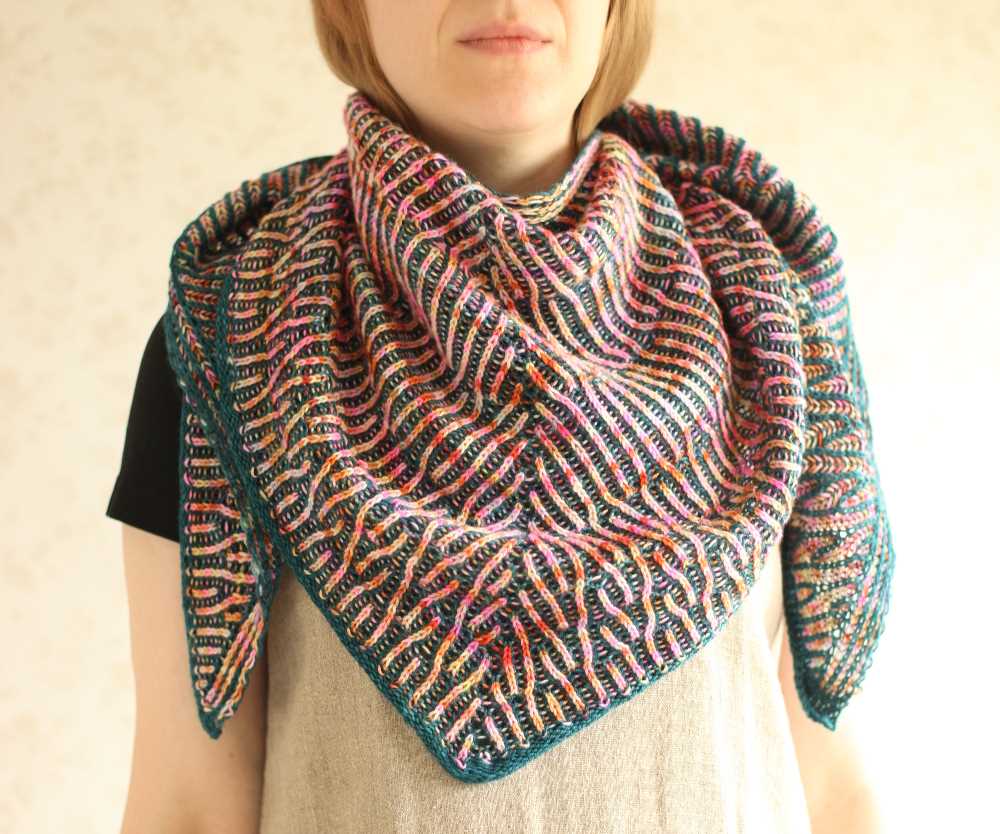 Free knit hitchhiker scarf pattern