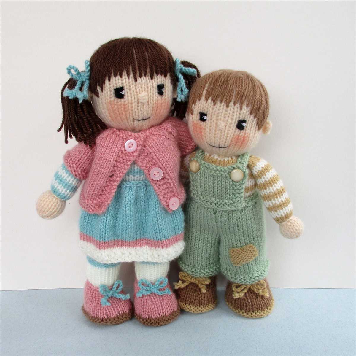 Free knitted doll patterns in english