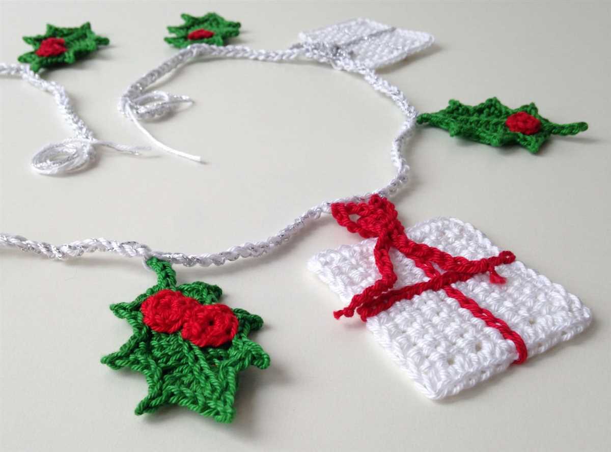 Christmas garland knitting pattern