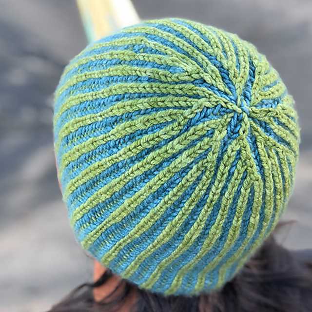 Easy brioche knitting pattern