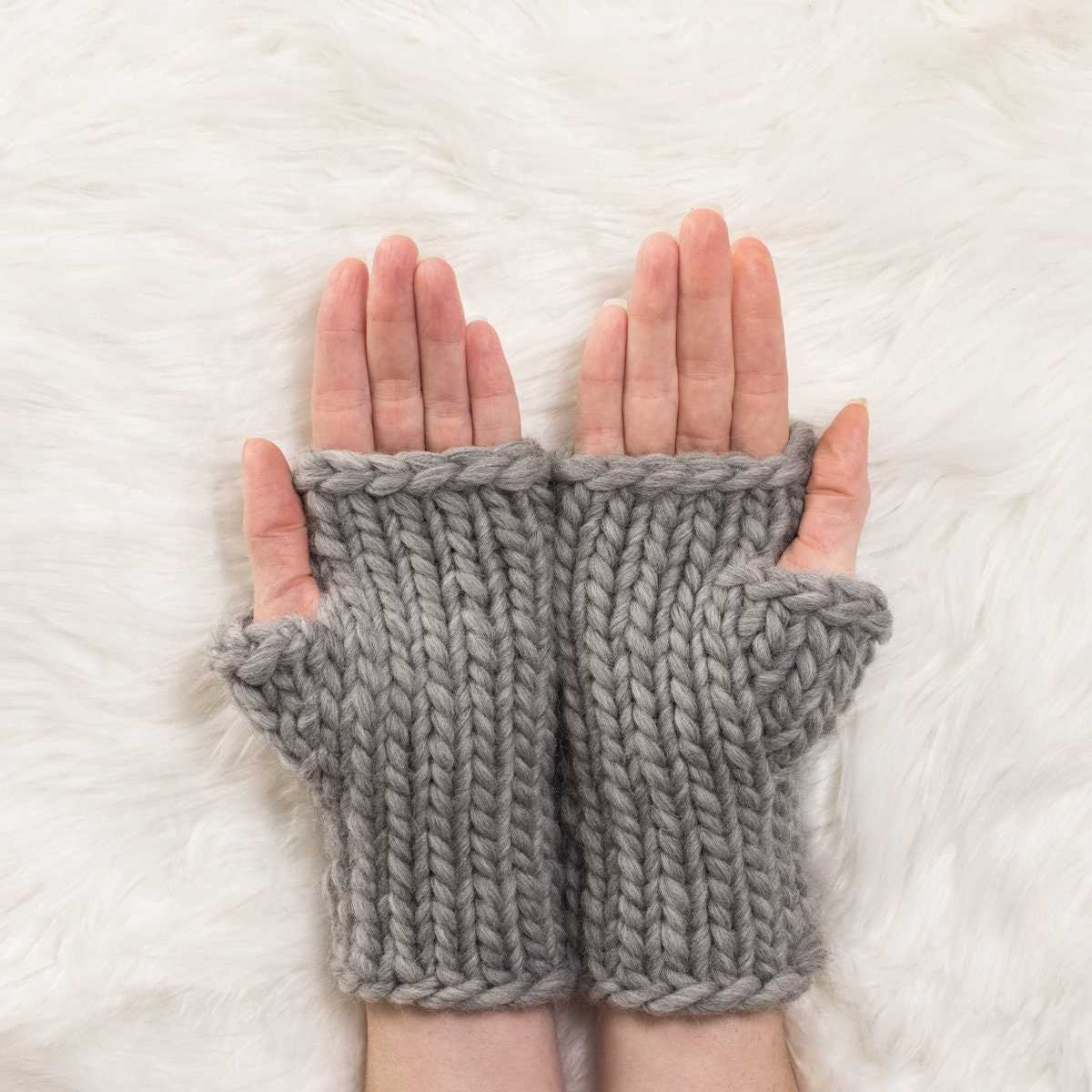 Easy chunky mitten knitting pattern