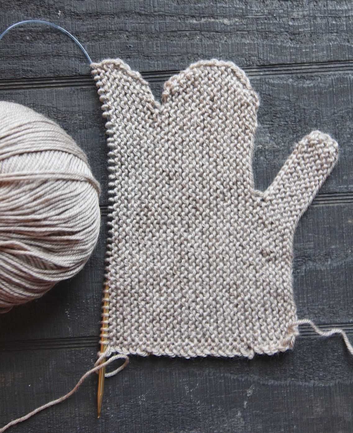 Easy chunky mitten knitting pattern