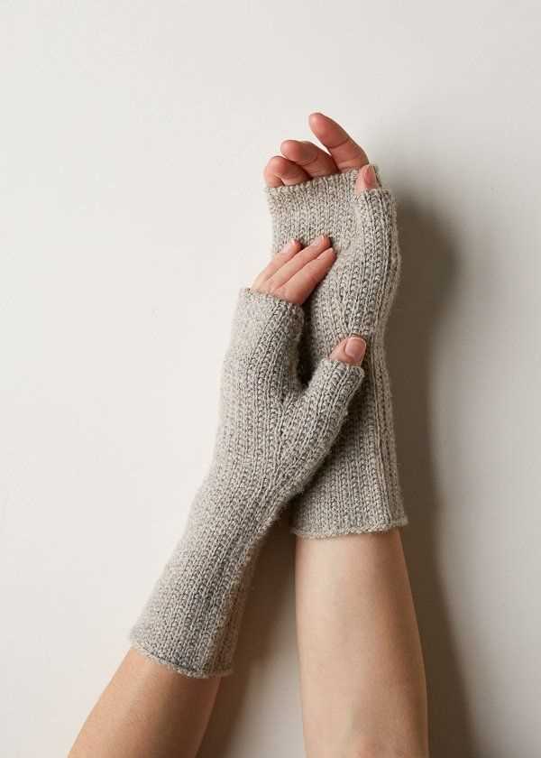 Easy knit hand warmer pattern