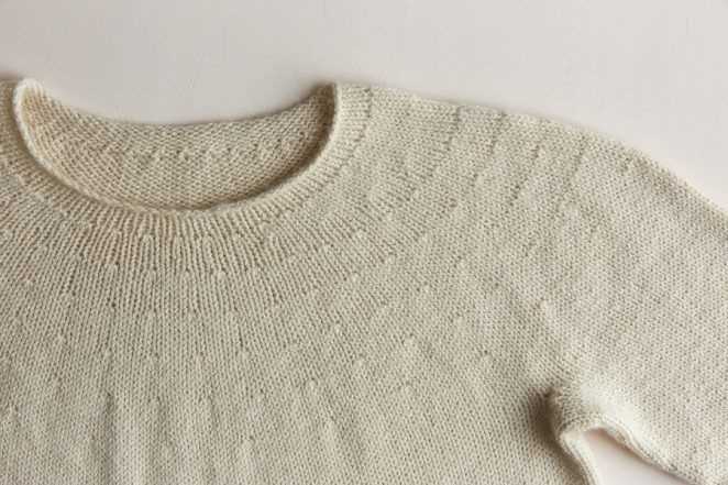 Easy knit sweater pattern in the round