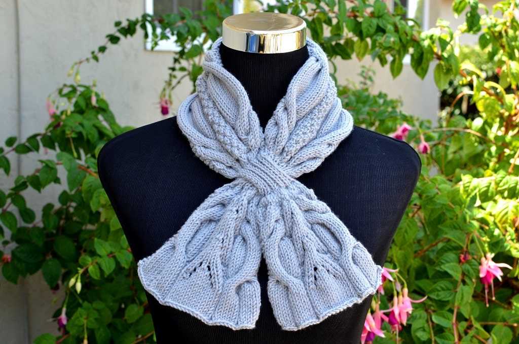 Easy cable scarf knitting pattern