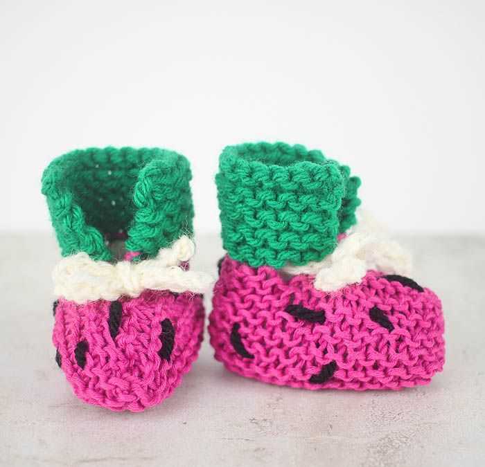 Easy knit booties free pattern