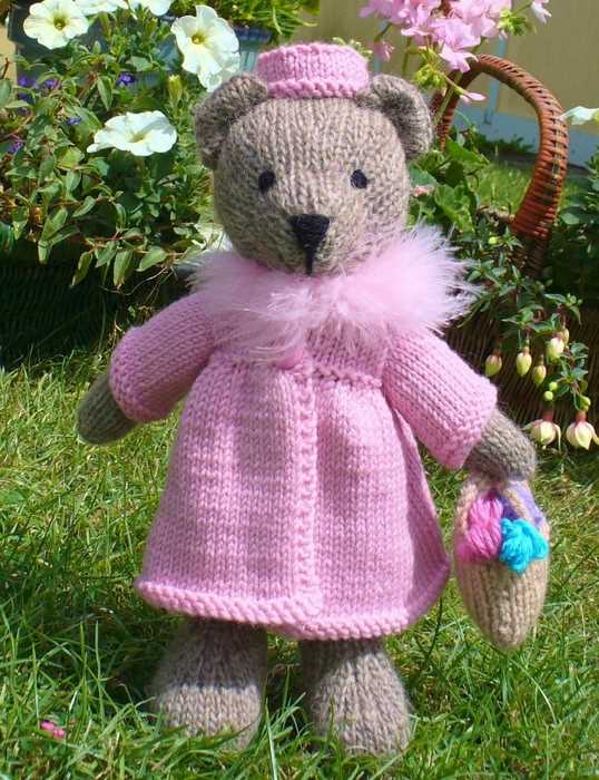 Easy knitted bear pattern