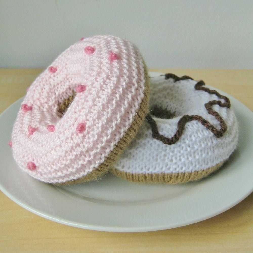 Knitting patterns for cancer caps