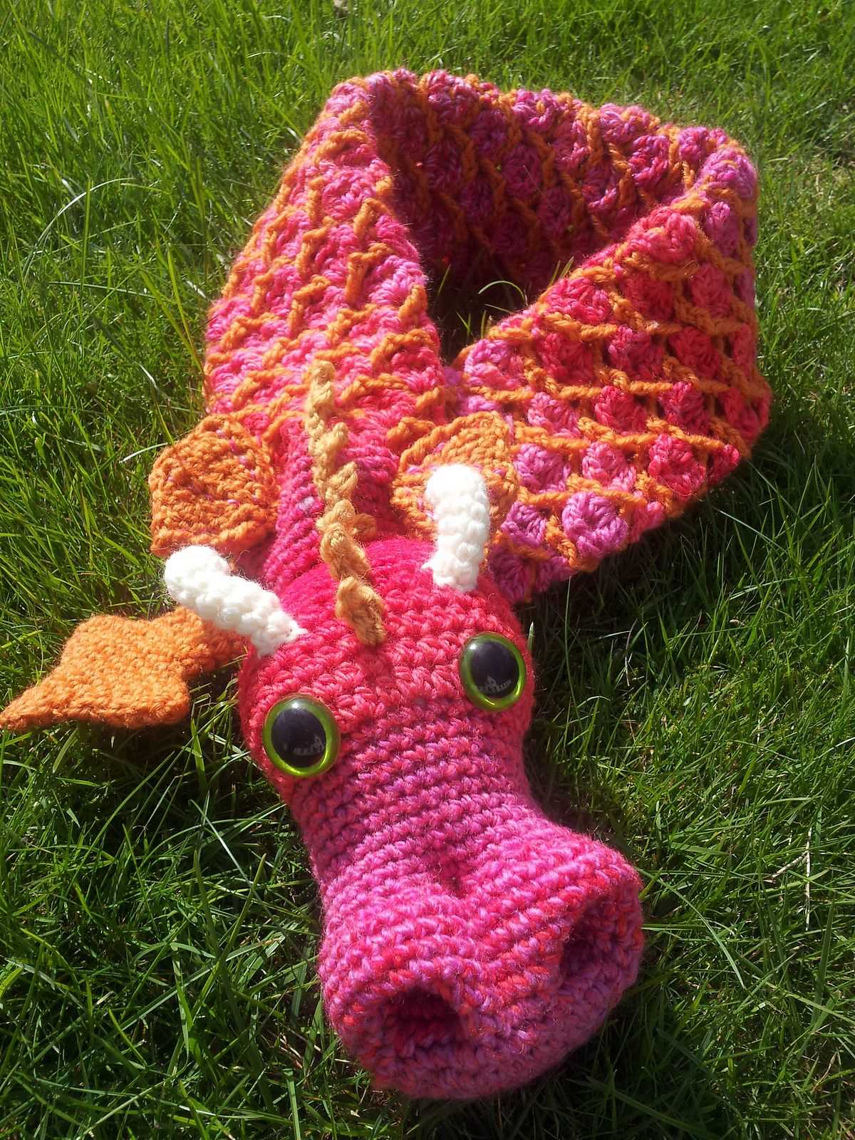 Fiery dragon scarf knitting pattern