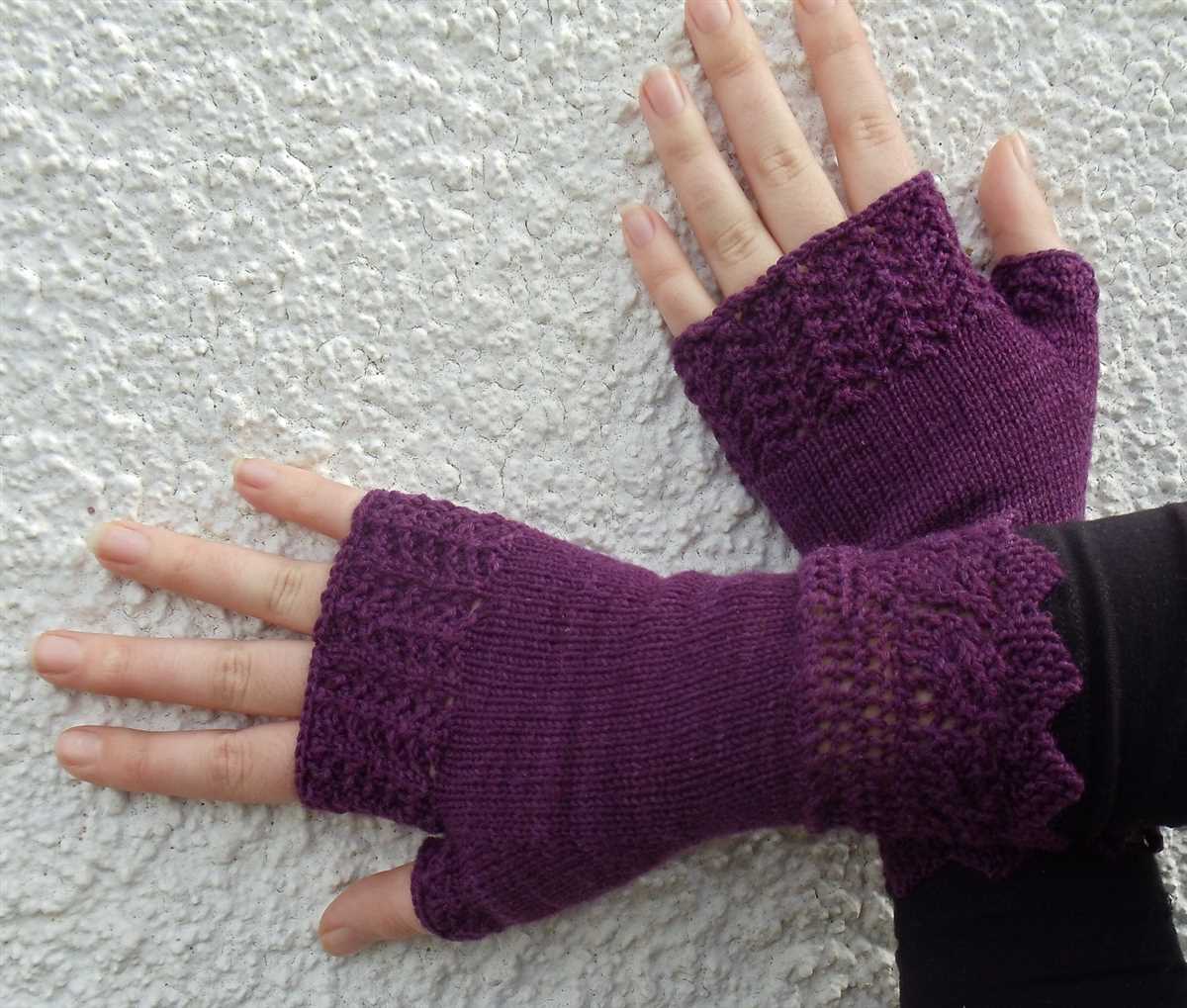 Fingerless glove knit pattern