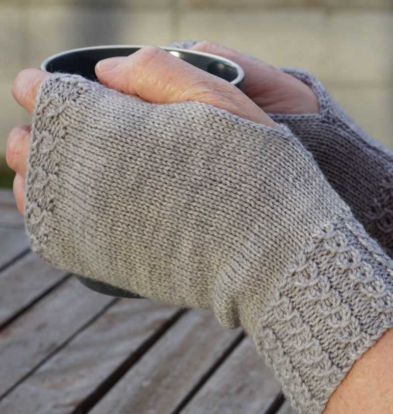 Fingerless gloves knitting pattern two needles