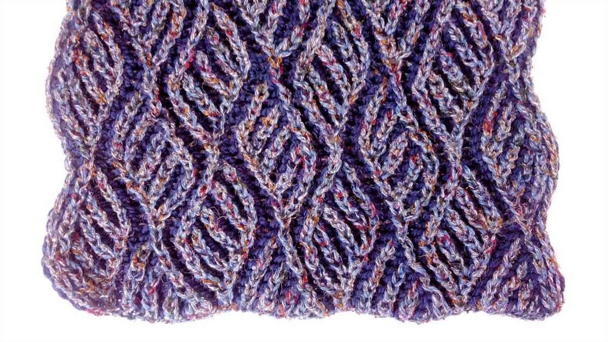 Free brioche knit scarf pattern