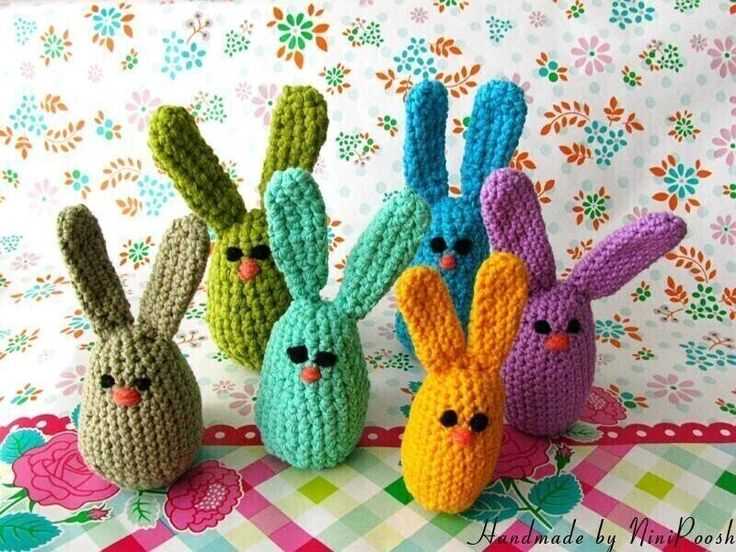 Free creme egg bunny knitting pattern