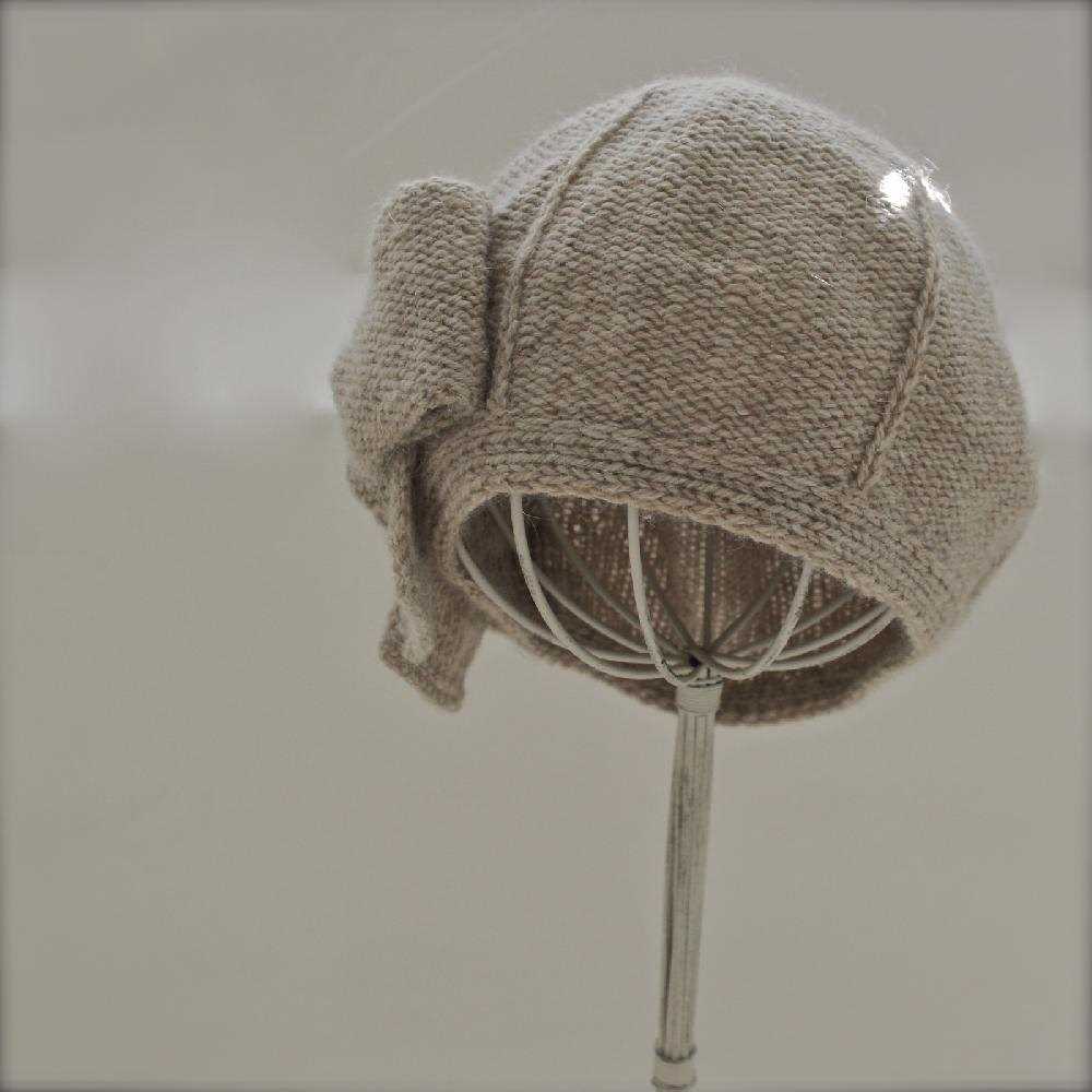 Knitted cloche pattern