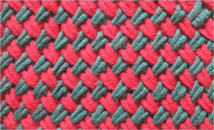Knitting patterns using two colors