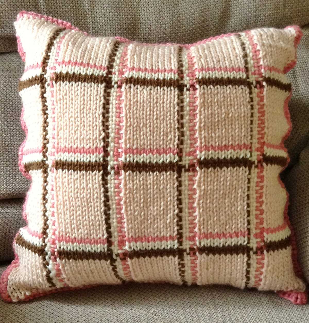 Cushion cover knitting pattern