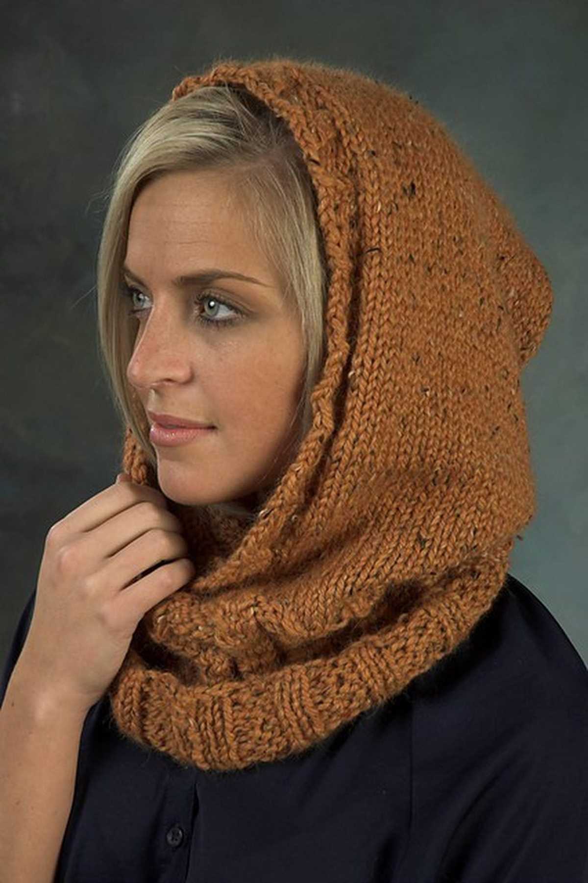 Snood with hood knitting pattern