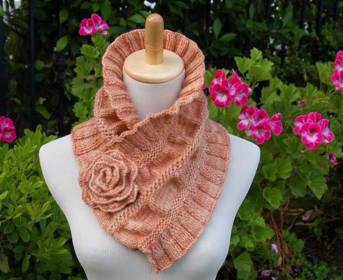 Free ladies hat and scarf knitting patterns