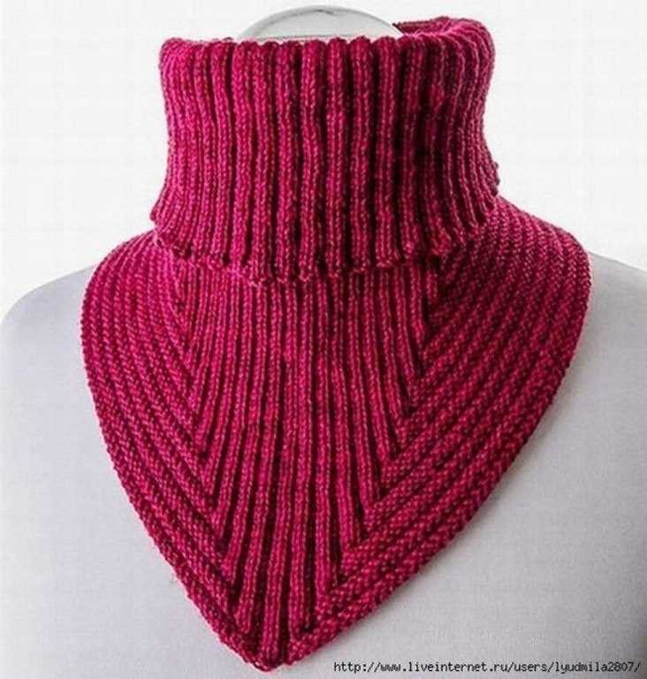 Knitted cowl scarf pattern