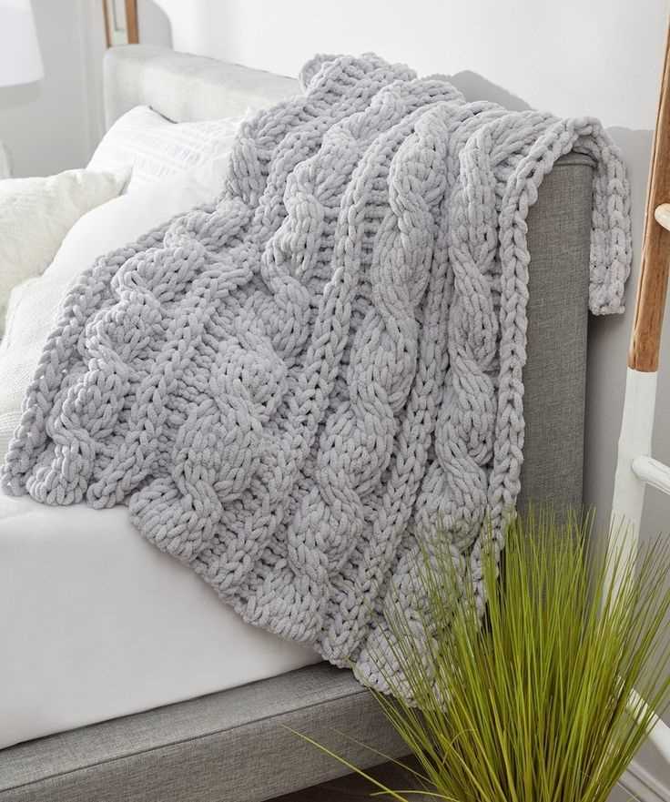 Free pattern for knitted heart blanket