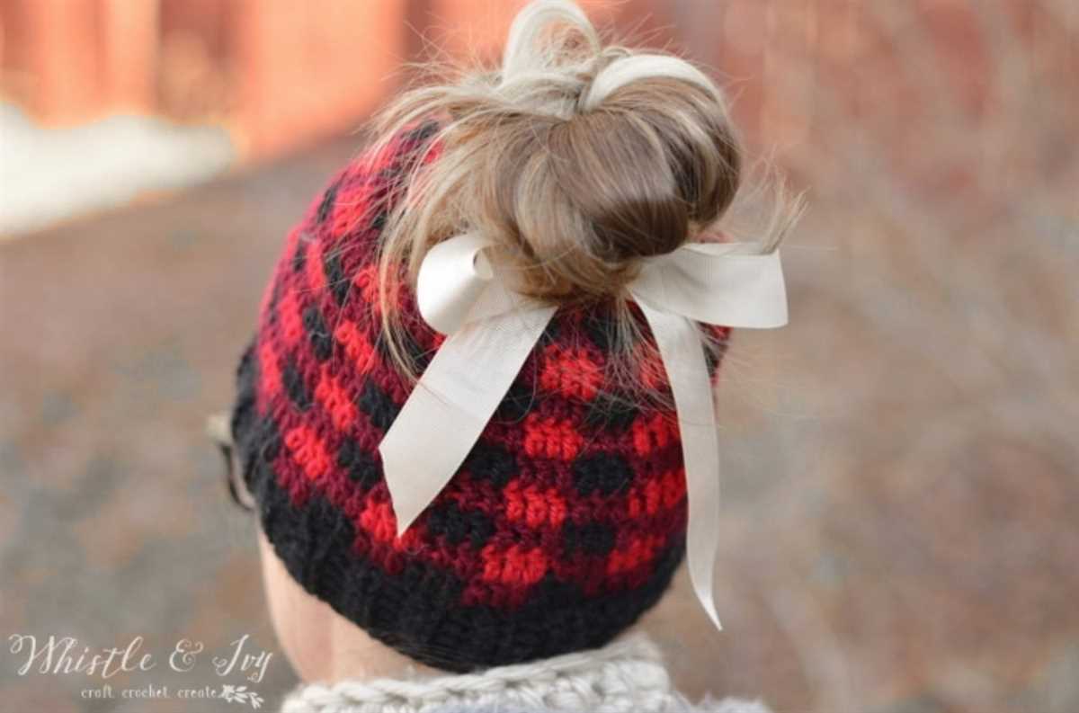 Free ponytail knit hat pattern