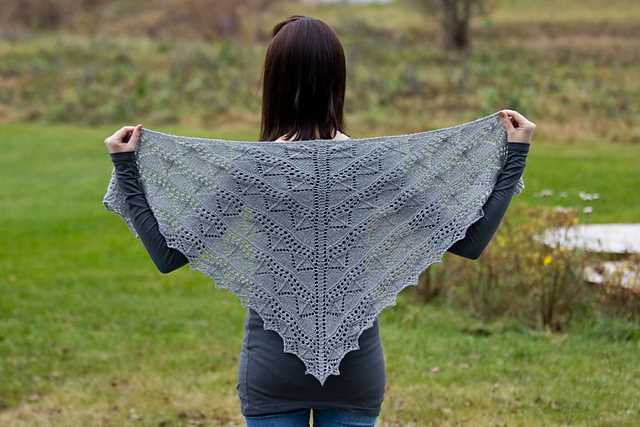 Free shawl knitting patterns ravelry