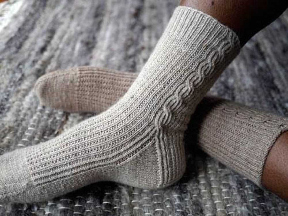 Men's thick socks knitting pattern