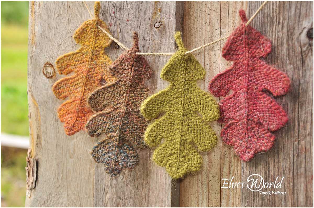 Small holly leaf knitting pattern