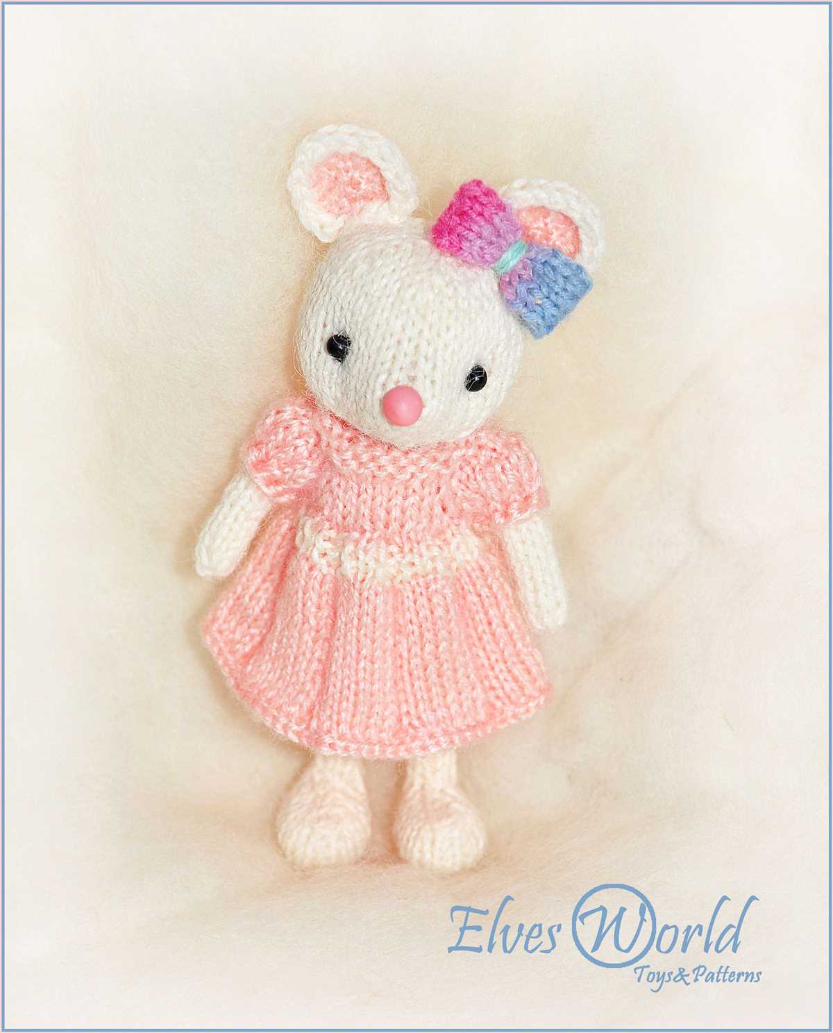 Knitted mice patterns