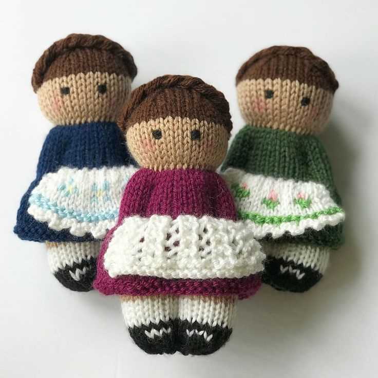 Ravelry free knitting patterns for dolls