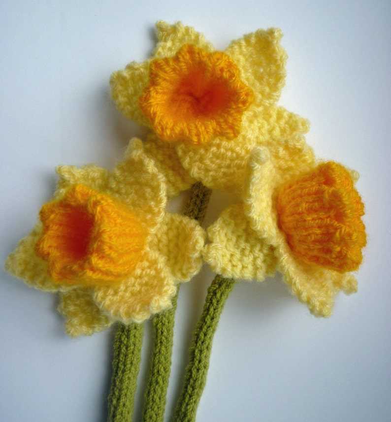 Free daffodil knitting pattern