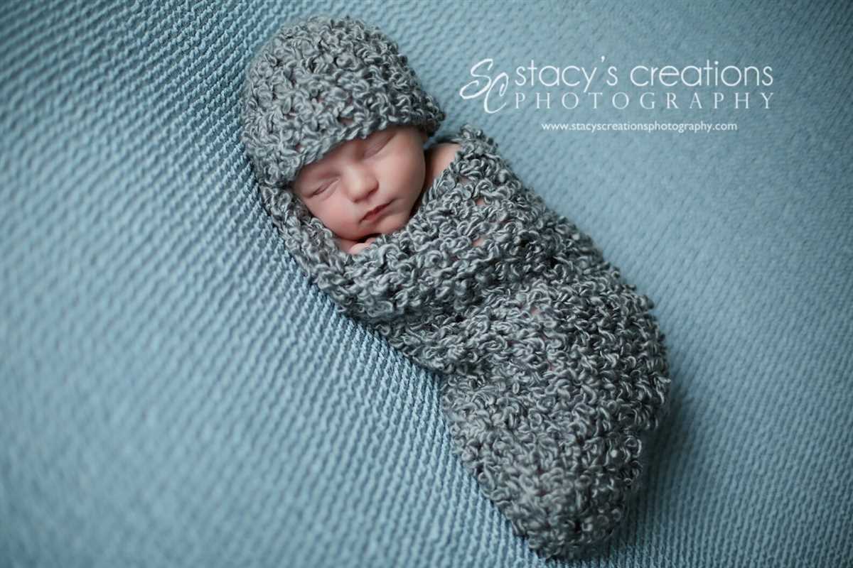 Free knitting pattern baby cocoon and hat