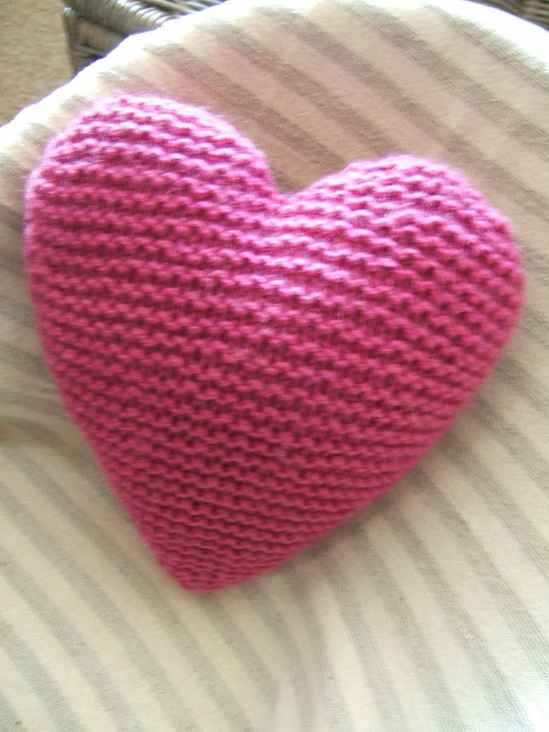 Free heart knitting pattern for nhs