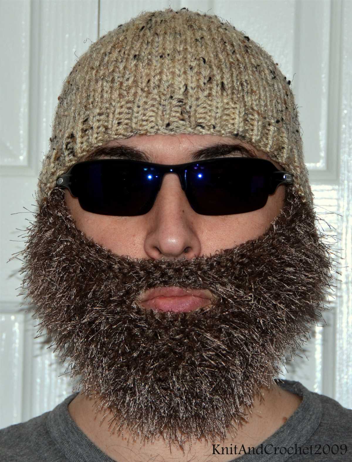 Free knitted beard pattern