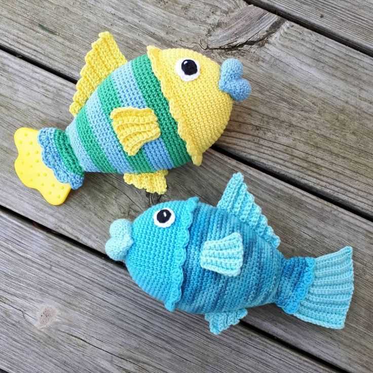 Free knitted fish toy pattern