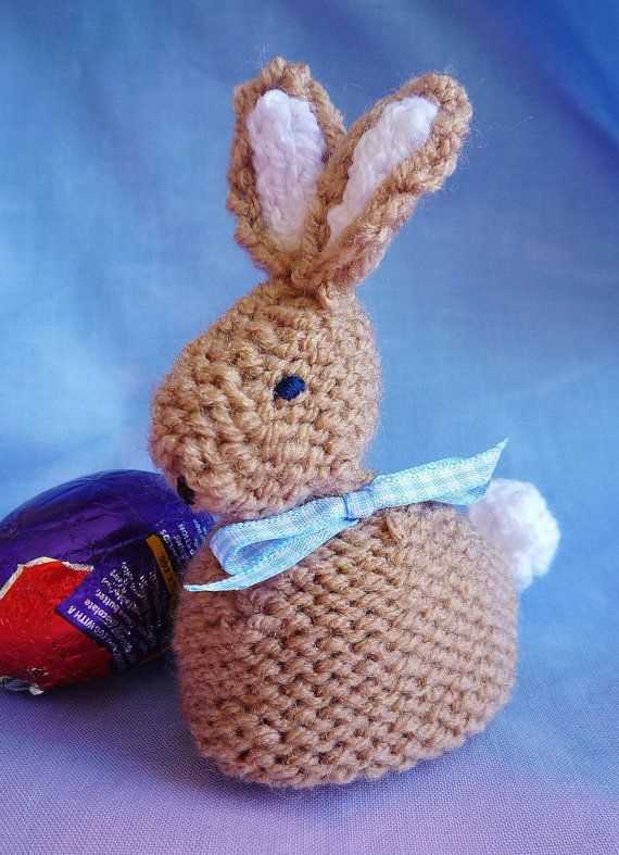 Free knitting pattern for easter bunny creme egg cover