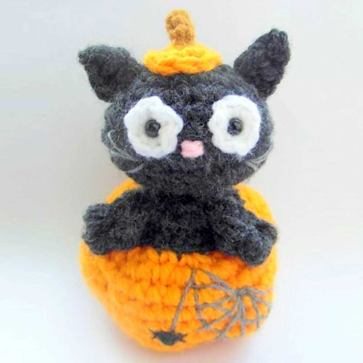 Free knitting patterns for halloween toys