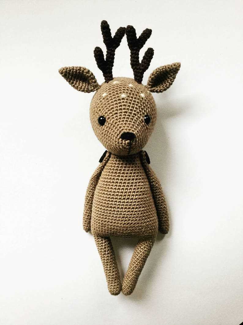 Knitted deer head pattern