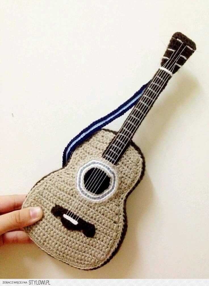 Knitted musical instrument patterns