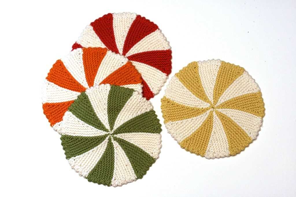 Free patterns for knitted coasters