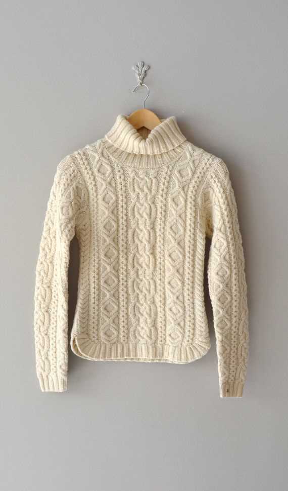 Cable knit sweater pattern
