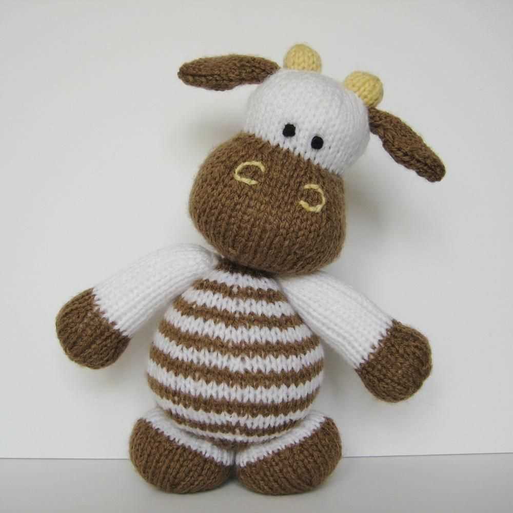 Free toy cow knitting pattern