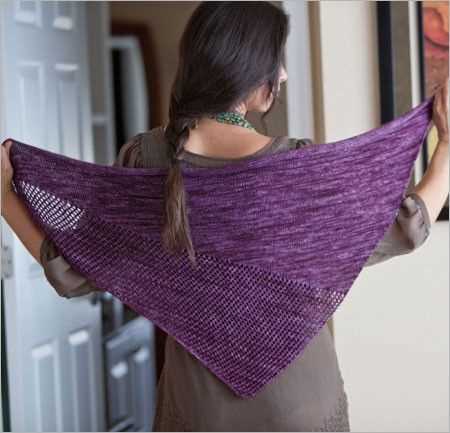 Asymmetrical triangle shawl knitting pattern