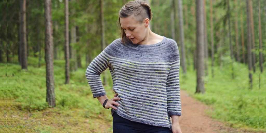 Ladies striped cardigan knitting pattern