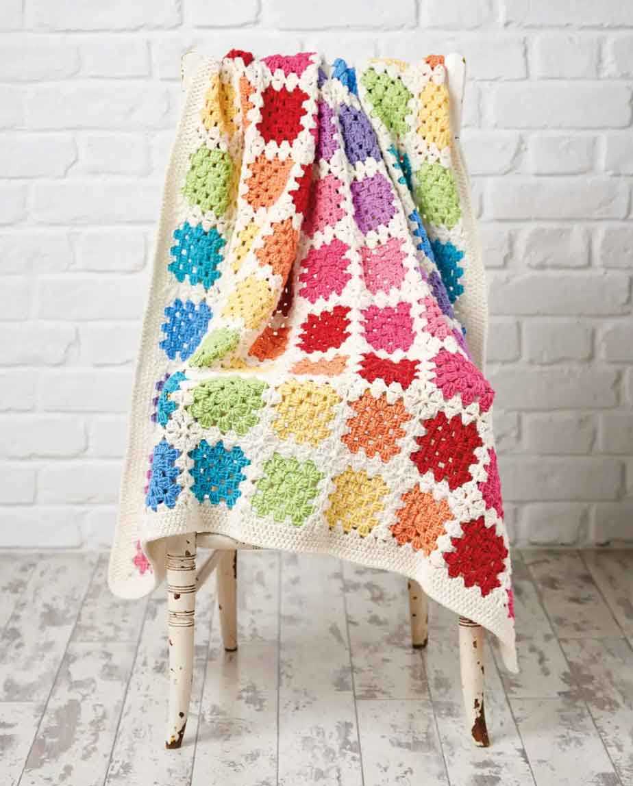 Knitted granny square blanket pattern