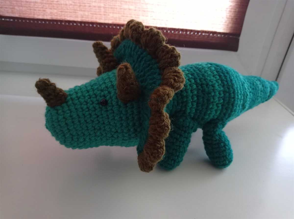 Free stegosaurus knitting pattern