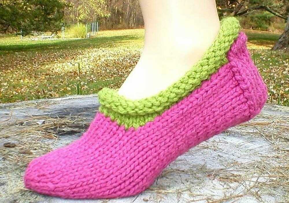 Knitted slipper socks pattern